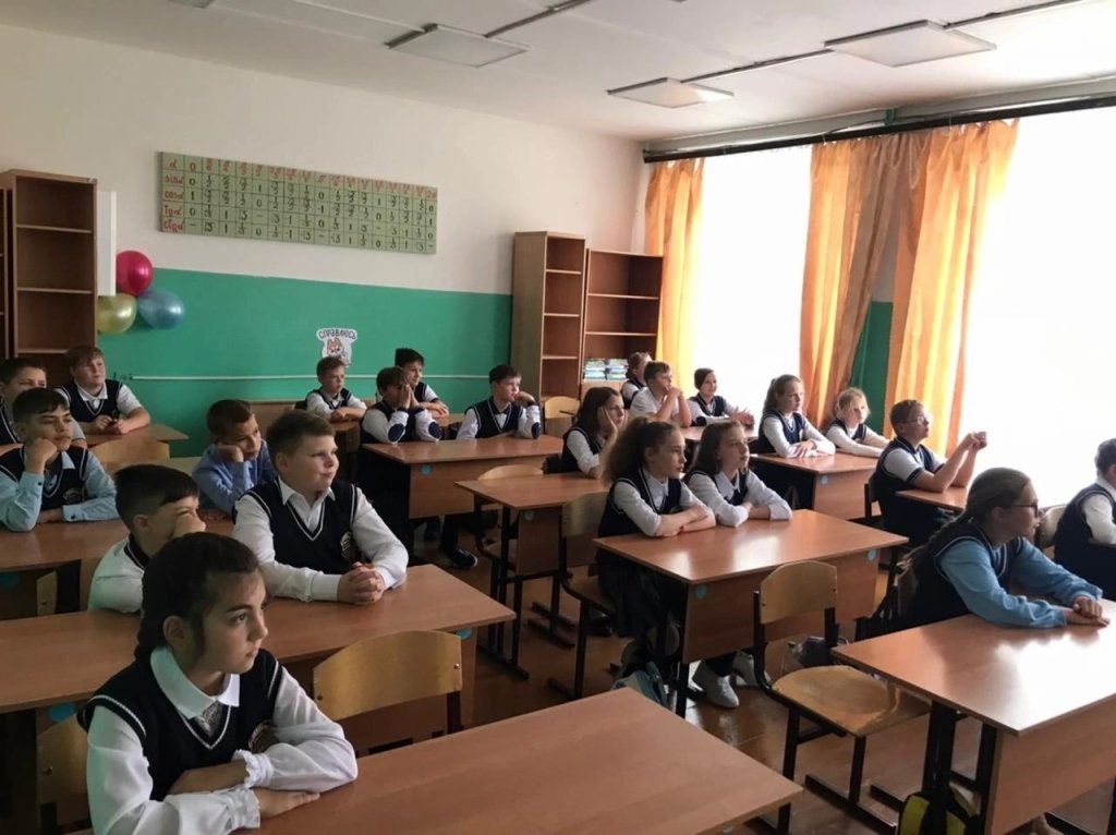 В нашей школе были проведены первые занятия цикла «Разговоры о важном»..